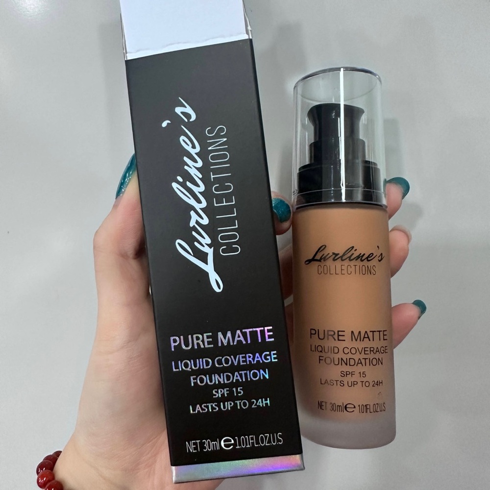 Pure Matte Foundation - Picture 3 of 12